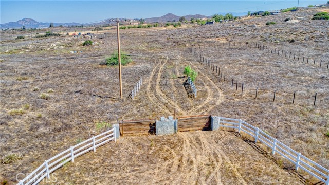 0 Avenida Peyri, Hemet CA: https://media.crmls.org/medias/6ffbd223-07ea-4410-8576-19fd9d867d2c.jpg