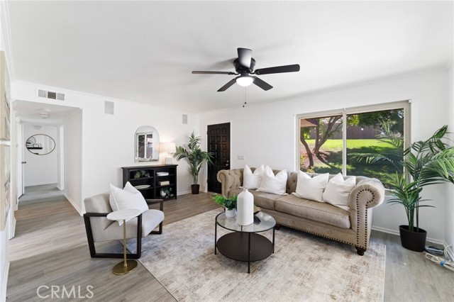 Detail Gallery Image 3 of 35 For 880 Ardmore Cir, Redlands,  CA 92374 - 3 Beds | 2 Baths