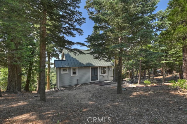 1040 Mile High Road, Twin Peaks CA: https://media.crmls.org/medias/6ffcc292-2c71-4891-ba24-1ed49c2118b1.jpg