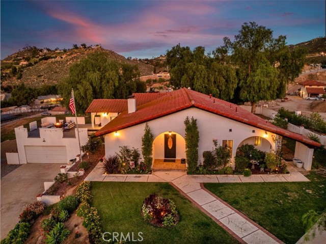 Detail Gallery Image 8 of 36 For 21260 Ridgedale, Lake Mathews,  CA 92570 - 4 Beds | 4 Baths