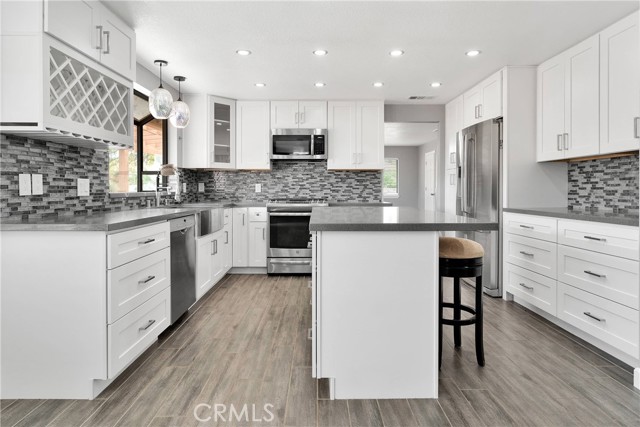 21978 Mojave Street, Apple Valley CA: https://media.crmls.org/medias/6ffd30ac-c0b2-4a89-8137-0f1aa7d3fb6d.jpg