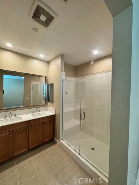 299 E Arrow Highway, Glendora CA: https://media.crmls.org/medias/6ffe302f-6823-4258-a550-cce1253e7d87.jpg