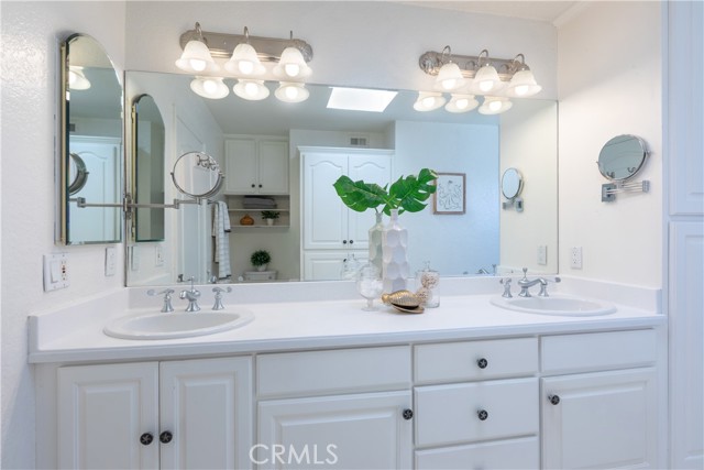 Detail Gallery Image 39 of 56 For 203 Utica Ave, Huntington Beach,  CA 92648 - 3 Beds | 2/1 Baths