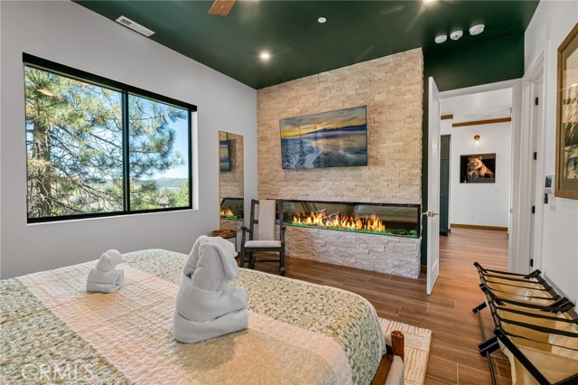 807 Cameron Drive, Big Bear Lake, CA 92315