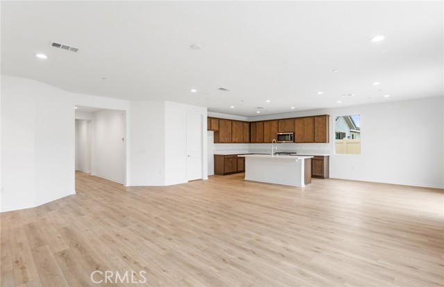 3920 Hudson Lane, Lake Elsinore CA: https://media.crmls.org/medias/6fff2f82-4962-49ed-bf41-10d42a4beb42.jpg