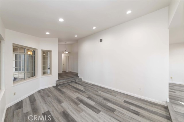 Detail Gallery Image 22 of 33 For 2518 Greenwich Dr, Fullerton,  CA 92833 - 3 Beds | 2 Baths