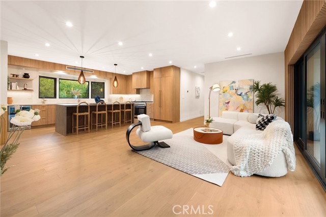 Image 26 of 75 For 775 Linda Vista