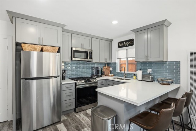 Detail Gallery Image 3 of 24 For 34571 via Catalina #B,  Dana Point,  CA 92624 - 1 Beds | 1 Baths