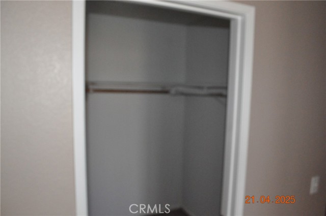 15063 Dakota Street, Victorville CA: https://media.crmls.org/medias/70017782-70f4-4e69-b8cc-20111421c3e7.jpg