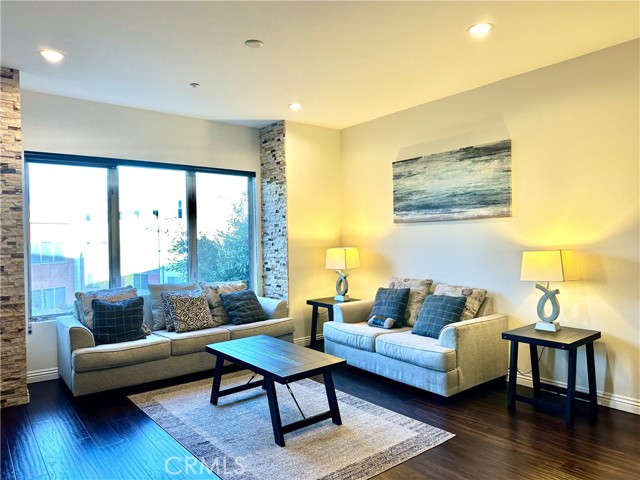 Front Image Thumbnail for CROC26005832