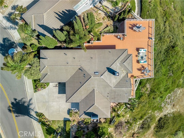 25252 Manzanita Drive, Dana Point CA: https://media.crmls.org/medias/7002f4f5-eca5-498a-82af-0a721e09ae84.jpg