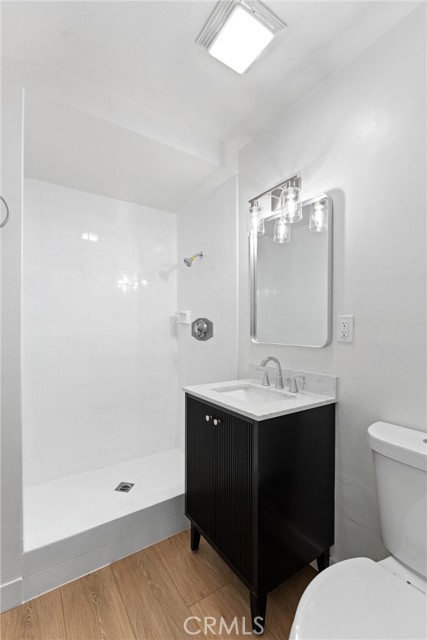 Image 15 of 26 For 8065 Ring Street