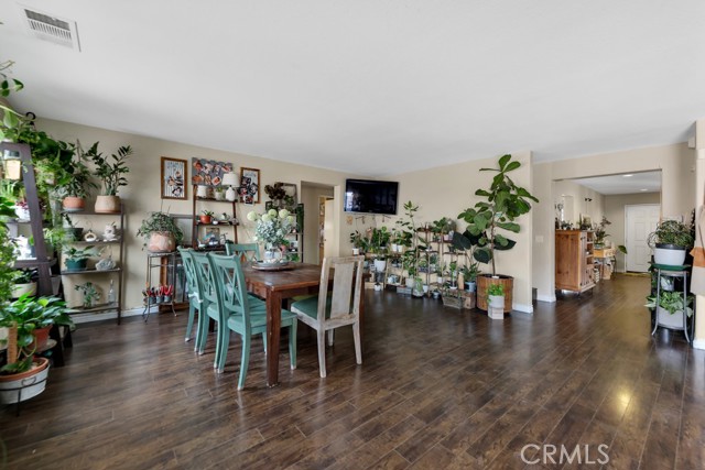 Detail Gallery Image 11 of 31 For 6247 Sandwood, Palmdale,  CA 93552 - 5 Beds | 3 Baths