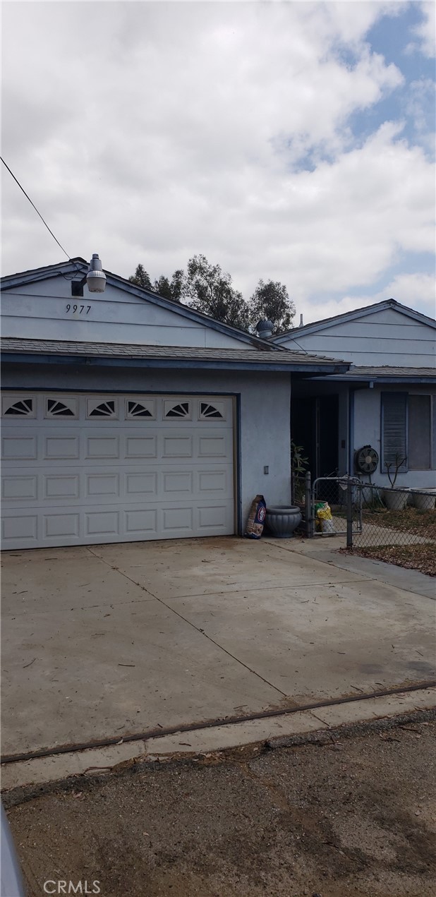 9977 Granite Hill Dr, Riverside, CA 92509