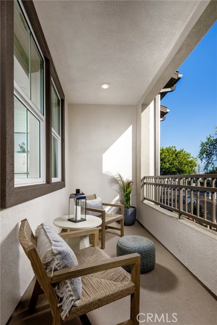 Detail Gallery Image 10 of 11 For 11737 Florence Ave, Santa Fe Springs,  CA 90670 - 3 Beds | 2/2 Baths