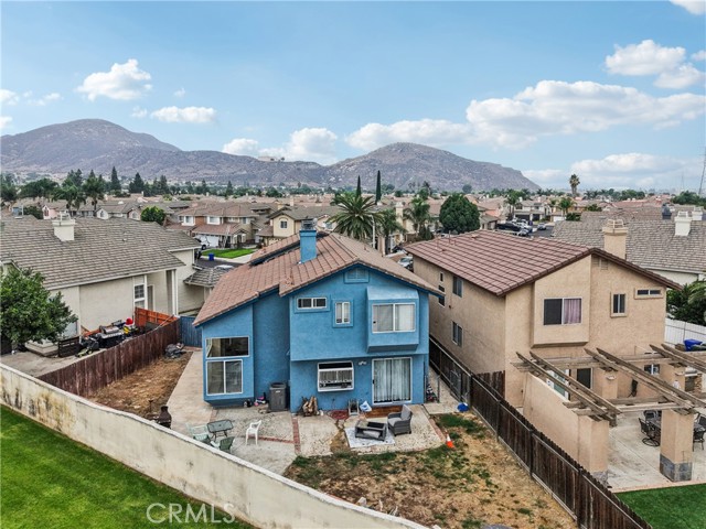 11415 Aberdeen, Fontana CA: https://media.crmls.org/medias/7006e6b6-c9ea-44b7-92d0-62483ba8785c.jpg
