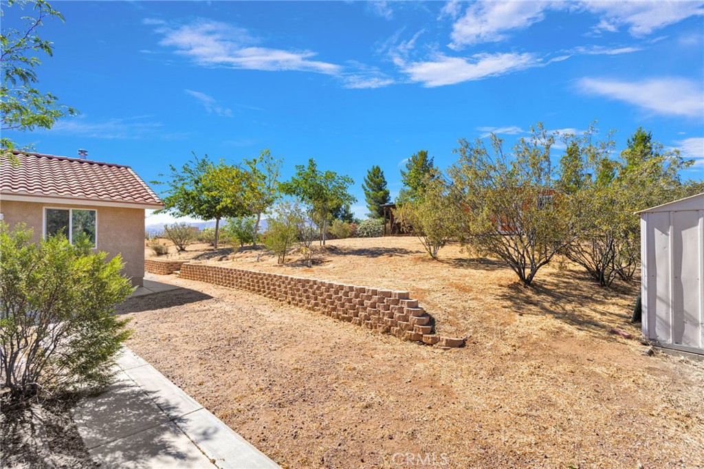 https://media.crmls.org/medias/70070c78-8004-4b79-86c0-0017a72e74ff.jpg?preset=X-Large
