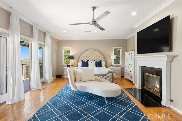 5005 Delita Place, Woodland Hills CA: https://media.crmls.org/medias/700986d1-2f26-490f-858f-0a22d071019a.jpg
