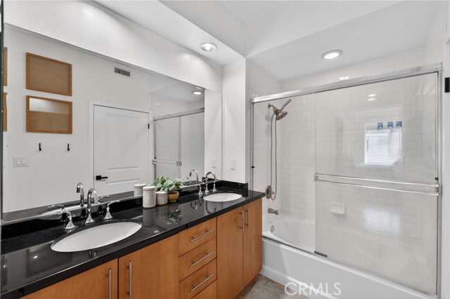 Detail Gallery Image 27 of 46 For 150 the Promenade #415,  Long Beach,  CA 90802 - 2 Beds | 2 Baths