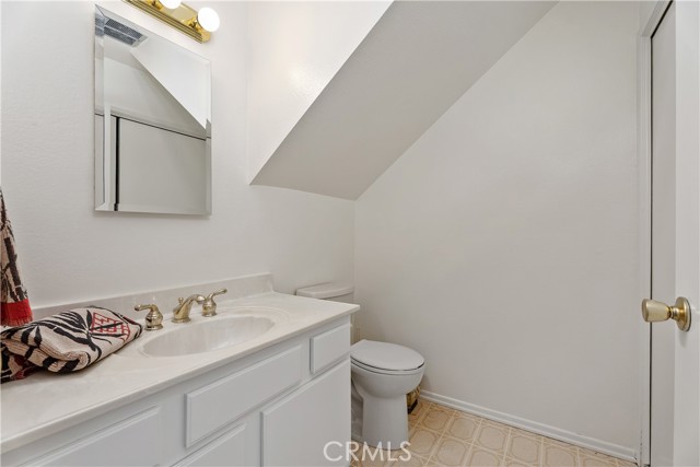 Detail Gallery Image 12 of 46 For 25837 Oak #111,  Lomita,  CA 90717 - 3 Beds | 2/1 Baths