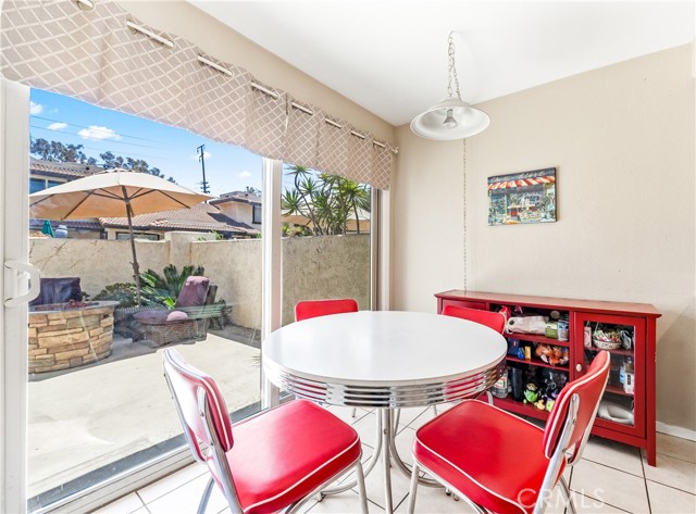 Detail Gallery Image 9 of 24 For 9856 Lido Way #19,  Cypress,  CA 90630 - 2 Beds | 2 Baths