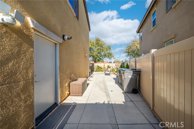 Detail Gallery Image 32 of 34 For 12938 Meridian Ct, Corona,  CA 92880 - 4 Beds | 3/1 Baths