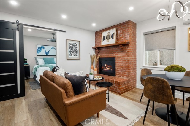 23 65th Place, Long Beach CA: https://media.crmls.org/medias/700ce486-3873-4c45-a864-ffee37c3cd8d.jpg