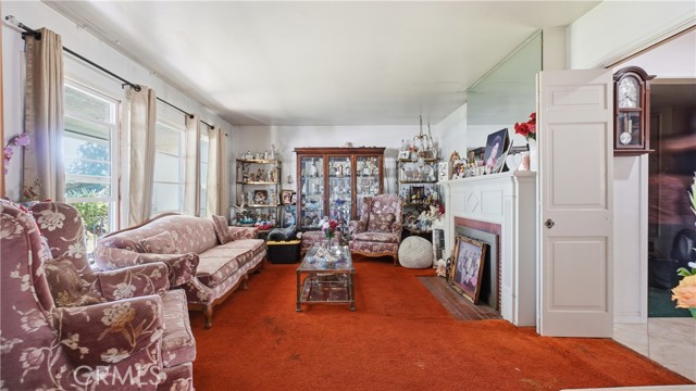 Detail Gallery Image 11 of 23 For 1106 Mar Les, Santa Ana,  CA 92706 - 3 Beds | 2/1 Baths