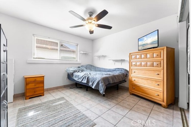 1800 E Heim Ave, Orange CA: https://media.crmls.org/medias/700de606-4e8d-45d9-828d-d4a4b916cc68.jpg