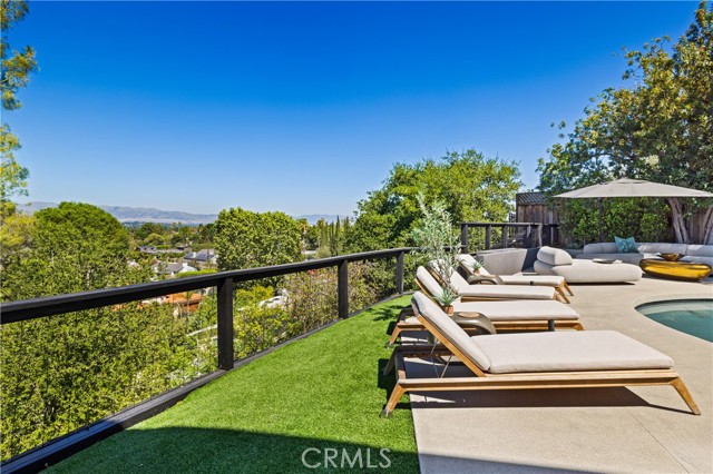 Detail Gallery Image 25 of 69 For 23202 Aetna St, Woodland Hills,  CA 91367 - 5 Beds | 4 Baths