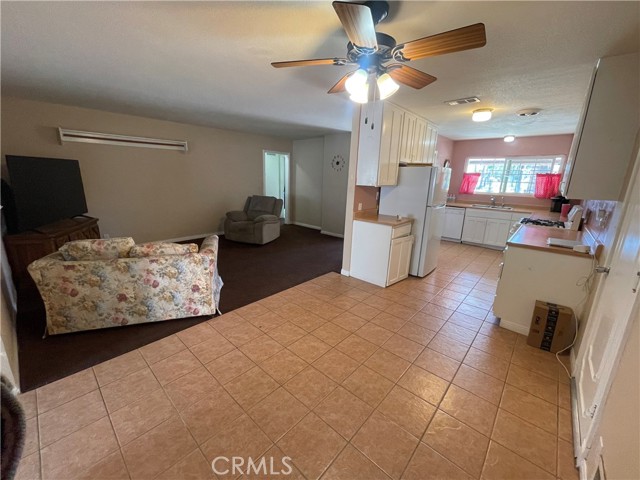 Detail Gallery Image 8 of 23 For 1380 Teakwood, Hemet,  CA 92543 - 2 Beds | 2 Baths