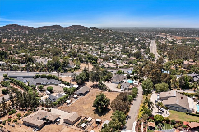 Detail Gallery Image 5 of 68 For 7603 E Santiago Canyon Rd, Orange,  CA 92869 - 4 Beds | 2/1 Baths