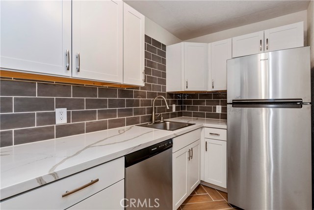 Image 11 for 2875 Los Felices RD #107