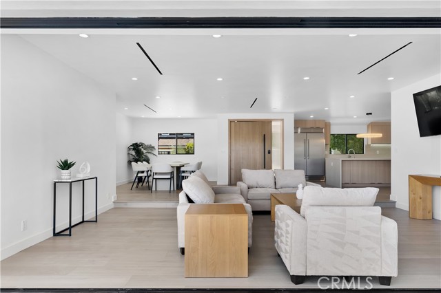 Detail Gallery Image 47 of 55 For 17072 Oak View Dr, Encino,  CA 91436 - 4 Beds | 3 Baths