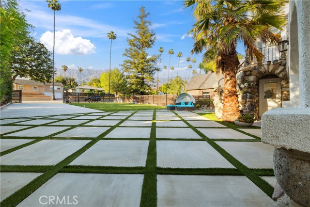1290 E Woodbury Road, Pasadena CA: https://media.crmls.org/medias/70111971-288a-4175-ac24-0179a30b3c8e.jpg