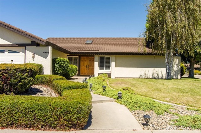 Detail Gallery Image 2 of 33 For 4406 Capricorn Ct, Lompoc,  CA 93436 - 4 Beds | 2 Baths