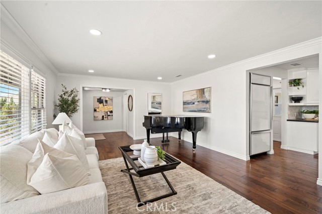 Detail Gallery Image 7 of 50 For 18661 Vale, Santa Ana,  CA 92705 - 4 Beds | 2 Baths