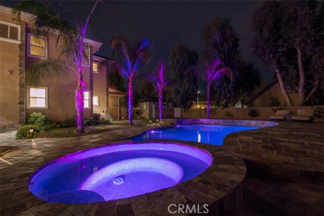 10062 Valley Circle Boulevard, Chatsworth CA: https://media.crmls.org/medias/70128355-2bae-4f78-a4e9-166a11cc4bf7.jpg