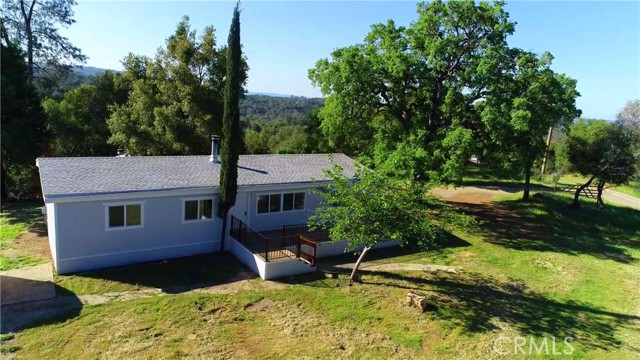 5440 Darrah Road, Mariposa CA: https://media.crmls.org/medias/7012d3c3-002a-4674-9ee2-01fb223569b3.jpg