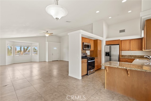 Detail Gallery Image 10 of 36 For 56595 Desert Gold Dr, Yucca Valley,  CA 92284 - 3 Beds | 2 Baths