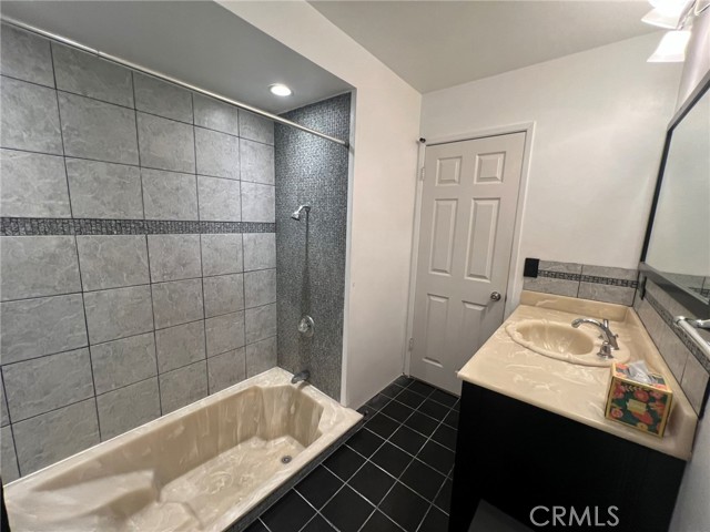 Detail Gallery Image 12 of 20 For 3512 W Flower Ave, Fullerton,  CA 92833 - 3 Beds | 2 Baths