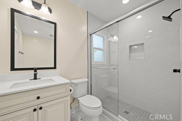 268 S Norton Avenue, Los Angeles CA: https://media.crmls.org/medias/7013d455-3187-4ad9-8c4d-6d29bb8a87b7.jpg