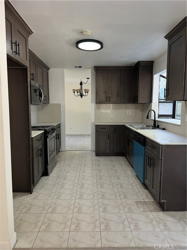 MLS #WS25244784 image #2