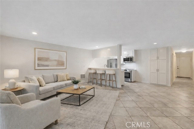 Detail Gallery Image 14 of 33 For 280 Molino #108,  Long Beach,  CA 90803 - 1 Beds | 1 Baths