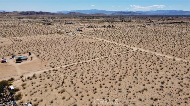 Detail Gallery Image 9 of 21 For 888 Lucky Ln, Landers,  CA 92285 - – Beds | – Baths