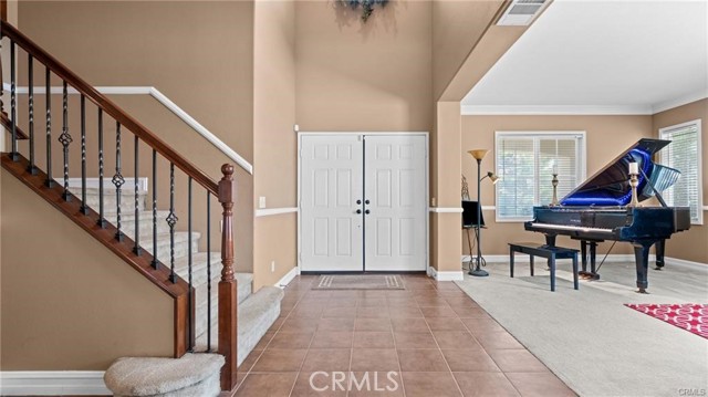 Image 9 of 65 For 13726 Kiwi Avenue