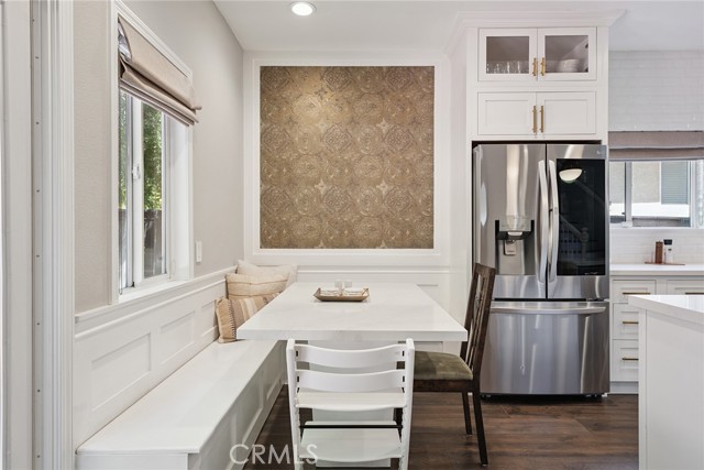 Detail Gallery Image 8 of 37 For 5179 Knollwood Way, Woodland Hills,  CA 91364 - 4 Beds | 3 Baths