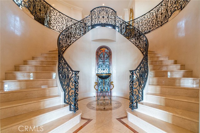 Detail Gallery Image 5 of 54 For 30057 via Victoria, Rancho Palos Verdes,  CA 90275 - 4 Beds | 5 Baths