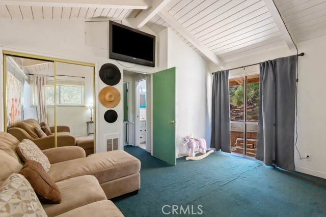 Detail Gallery Image 18 of 34 For 17247 Encina Dr, Lake Elsinore,  CA 92530 - 5 Beds | 2/1 Baths