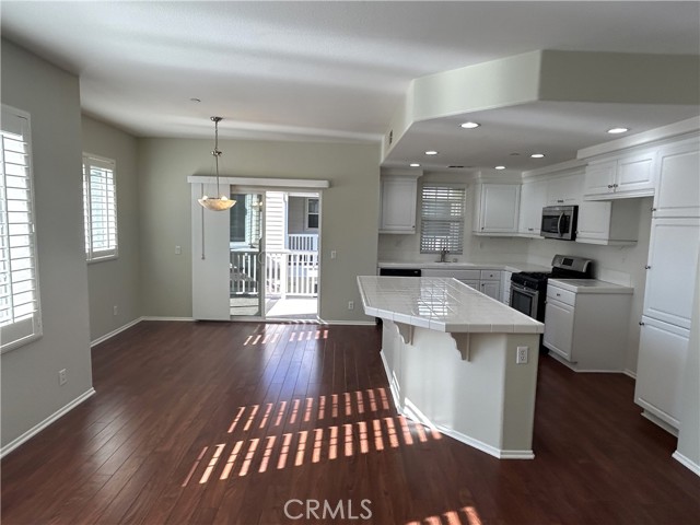 Detail Gallery Image 5 of 30 For 8152 Parkside, Chino,  CA 91708 - 2 Beds | 2 Baths